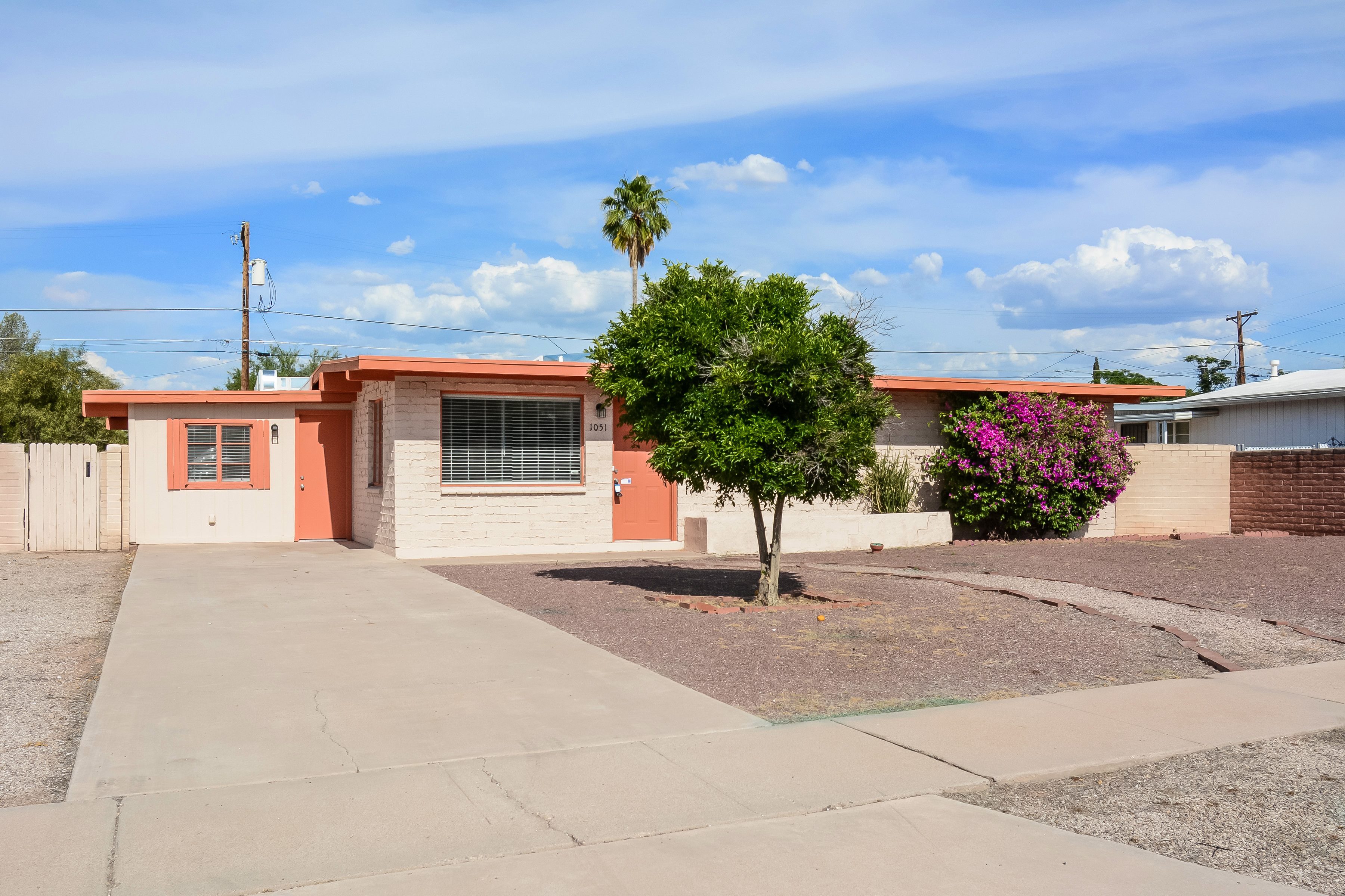 1051 S Duke Dr Tucson, AZ 85710